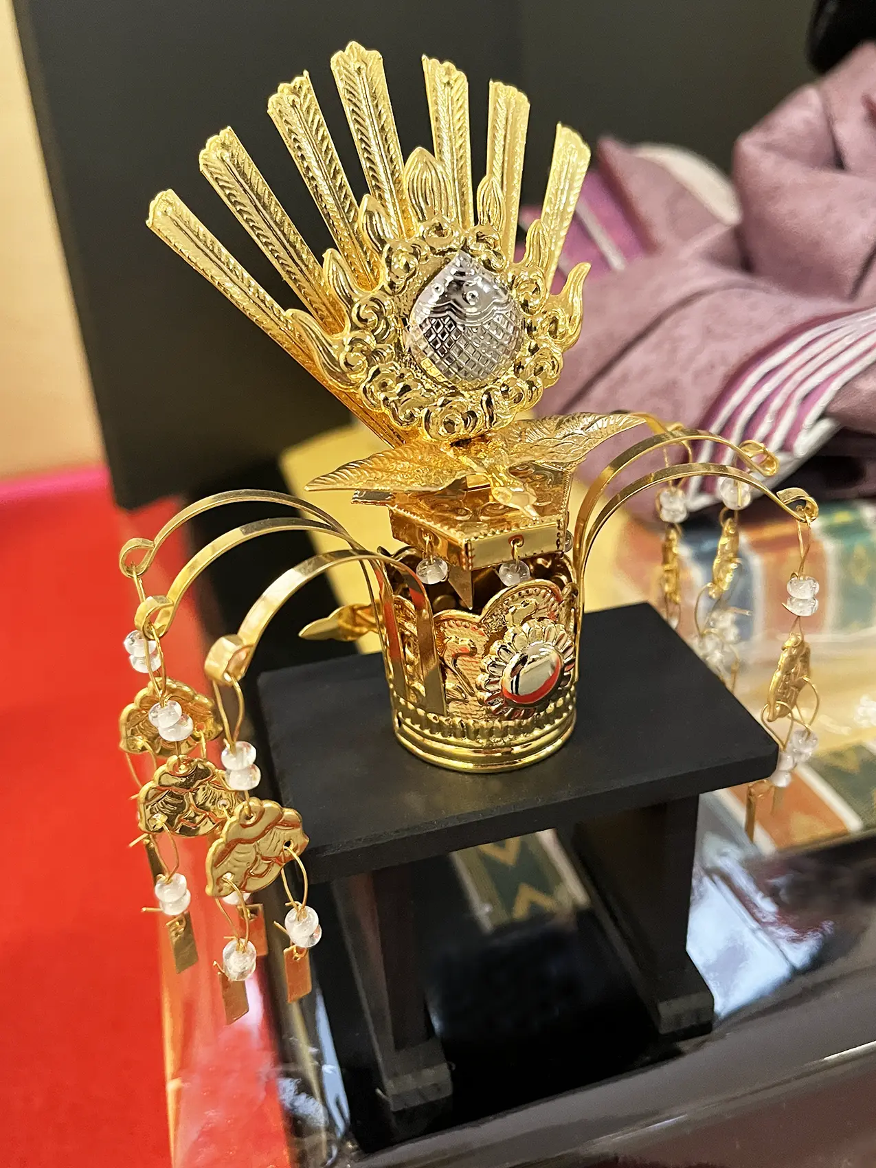 最終値下げ　8点セット 雛人形小道具　天冠飾り　お姫様冠　雛人形天冠　台座付き 最終値下げ 6個セット 雛人形小道具 天冠飾り お姫様冠 雛人形天冠